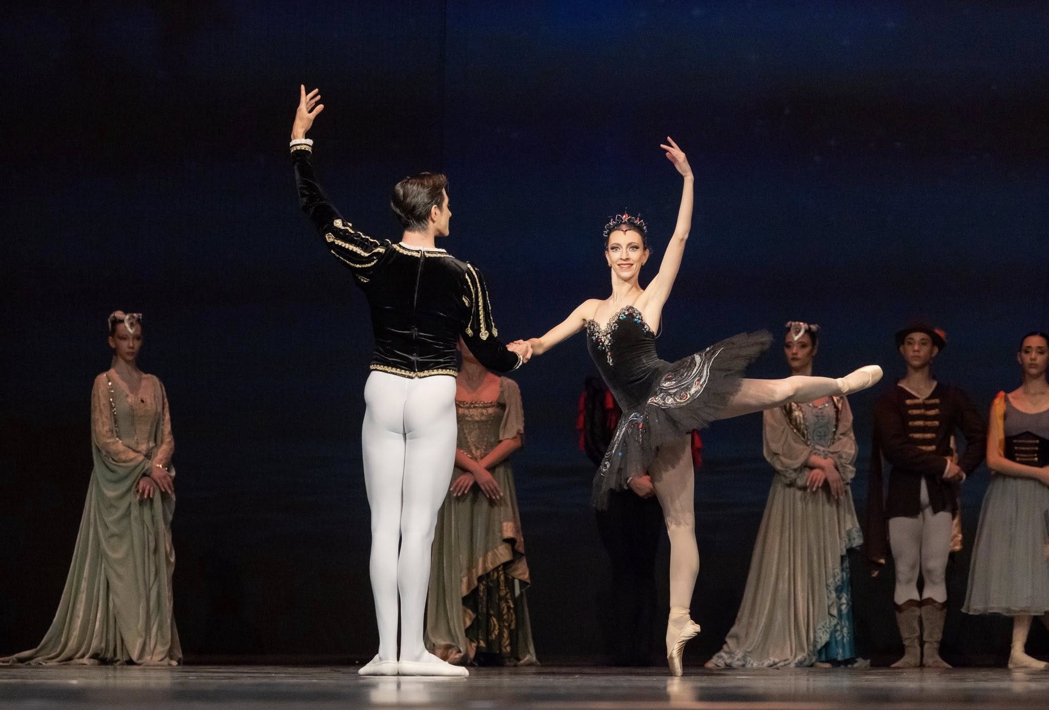 Снимка: ЛЕБЕДОВО ЕЗЕРО / SWAN LAKE by Pyotr Ilyich Tchaikovsky