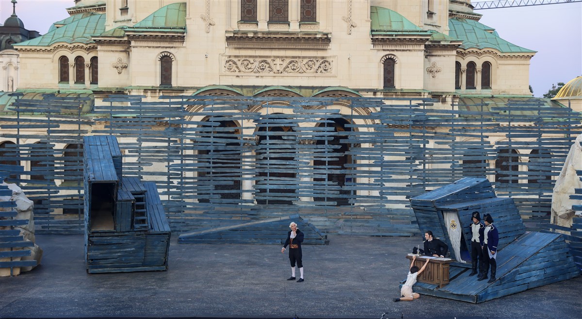 Снимка: КЛЕТНИЦИТЕ / LES MISЕ́RABLES Musical by Claude-Michel Schönberg Alain Boublil