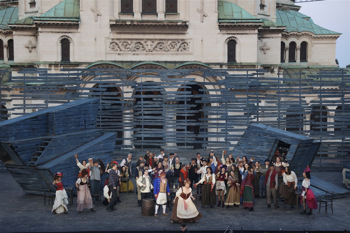 Снимка: КЛЕТНИЦИТЕ / LES MISЕ́RABLES Musical by Claude-Michel Schönberg Alain Boublil