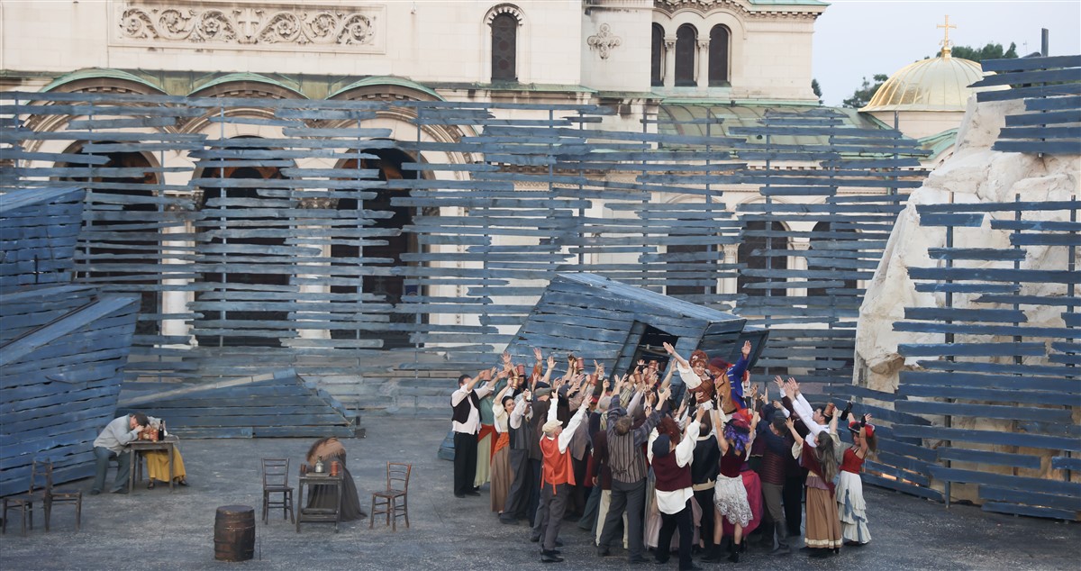 Снимка: КЛЕТНИЦИТЕ / LES MISЕ́RABLES Musical by Claude-Michel Schönberg Alain Boublil