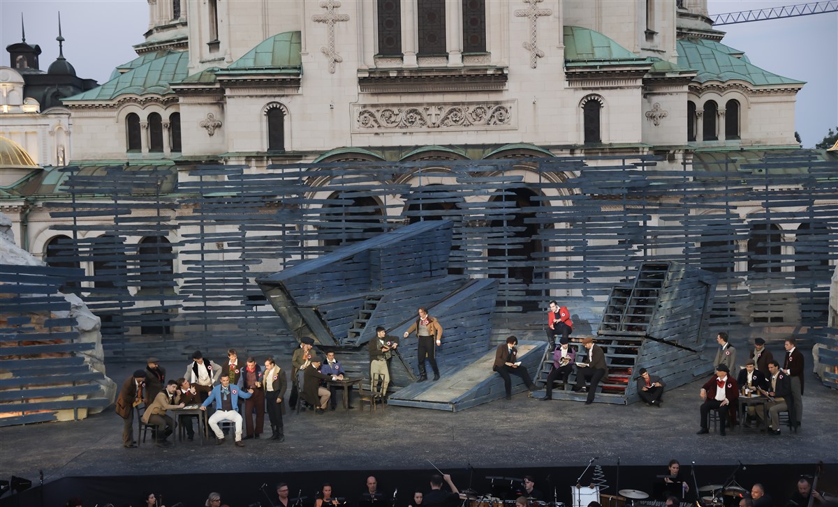 Снимка: КЛЕТНИЦИТЕ / LES MISЕ́RABLES Musical by Claude-Michel Schönberg Alain Boublil