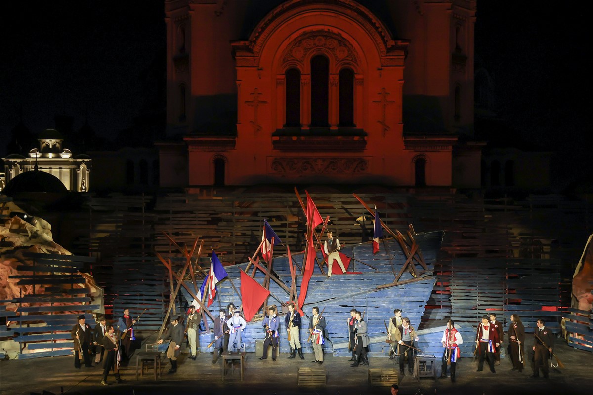 Снимка: КЛЕТНИЦИТЕ / LES MISЕ́RABLES Musical by Claude-Michel Schönberg Alain Boublil