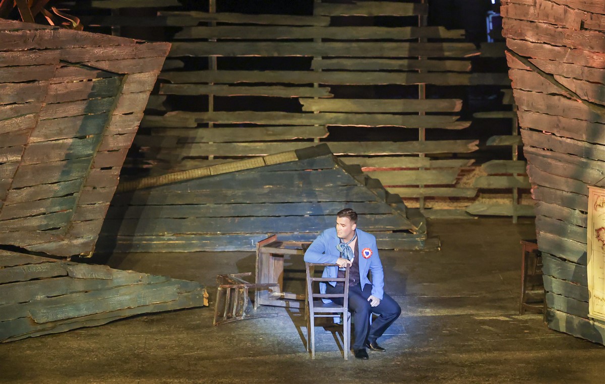 Снимка: КЛЕТНИЦИТЕ / LES MISЕ́RABLES Musical by Claude-Michel Schönberg Alain Boublil