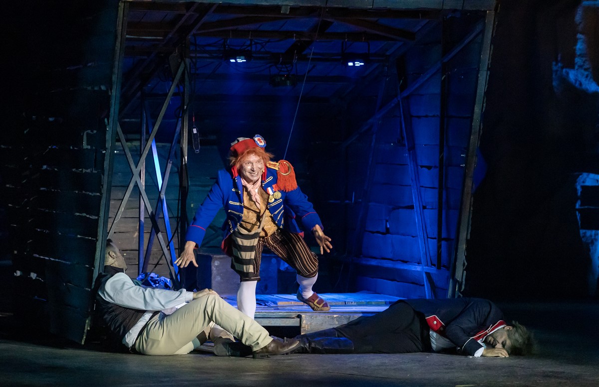 Снимка: КЛЕТНИЦИТЕ / LES MISЕ́RABLES Musical by Claude-Michel Schönberg Alain Boublil