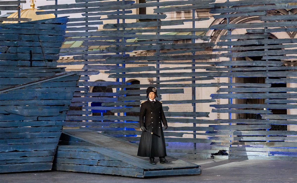 Снимка: КЛЕТНИЦИТЕ / LES MISЕ́RABLES Musical by Claude-Michel Schönberg Alain Boublil