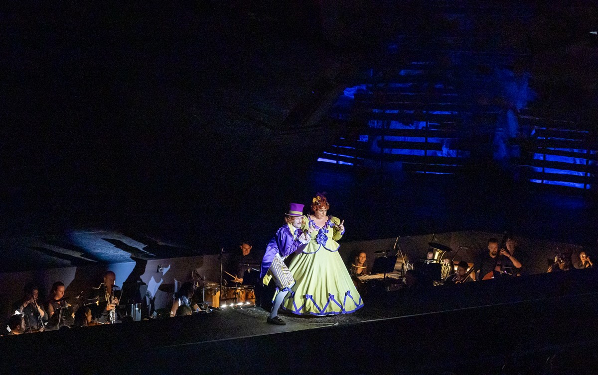 Снимка: КЛЕТНИЦИТЕ / LES MISЕ́RABLES Musical by Claude-Michel Schönberg Alain Boublil