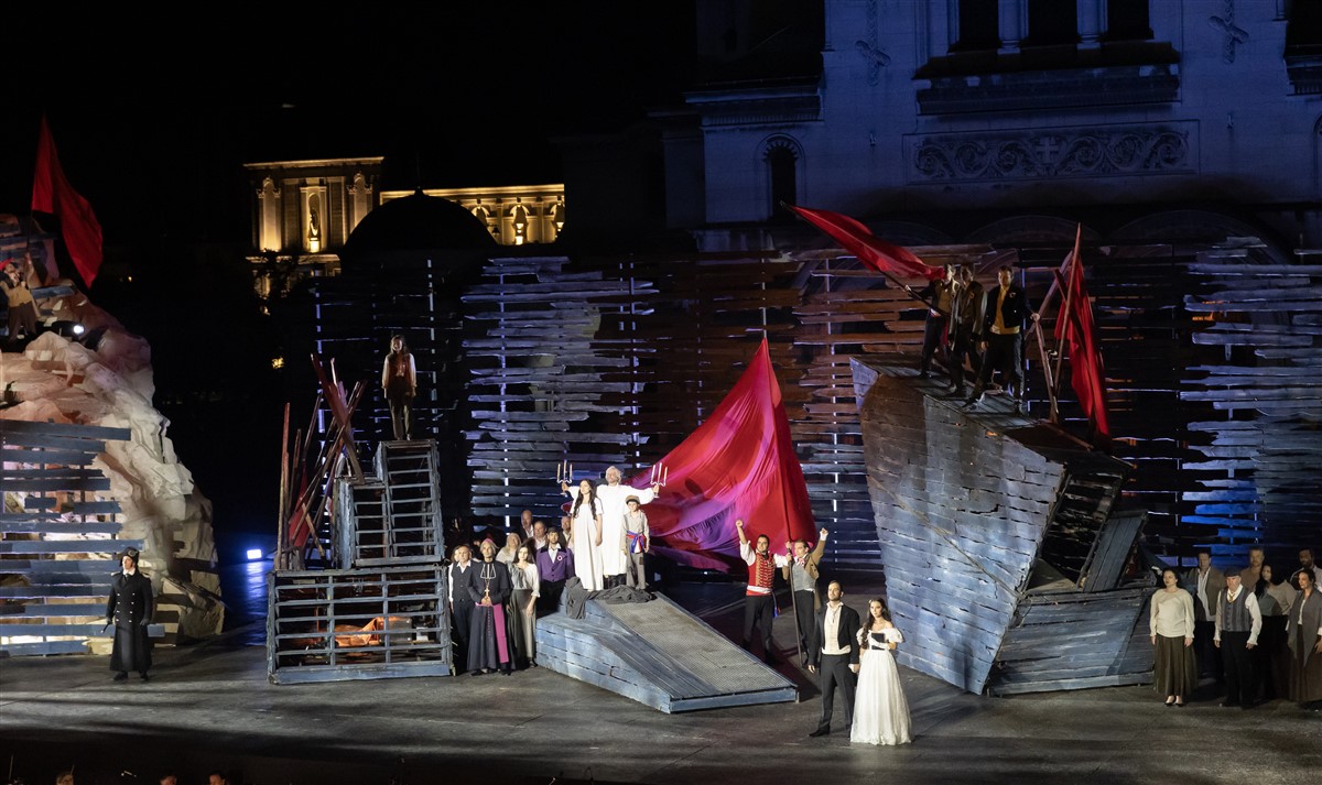 Снимка: КЛЕТНИЦИТЕ / LES MISЕ́RABLES Musical by Claude-Michel Schönberg Alain Boublil