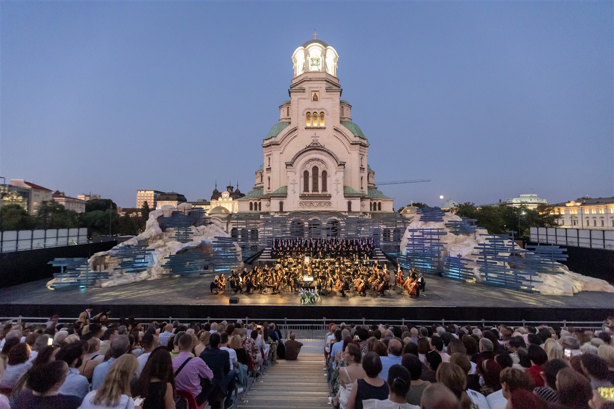 Снимка: СИМФОНИЯ №9 / SYMPHONY No. 9 Ludwig van Beethoven