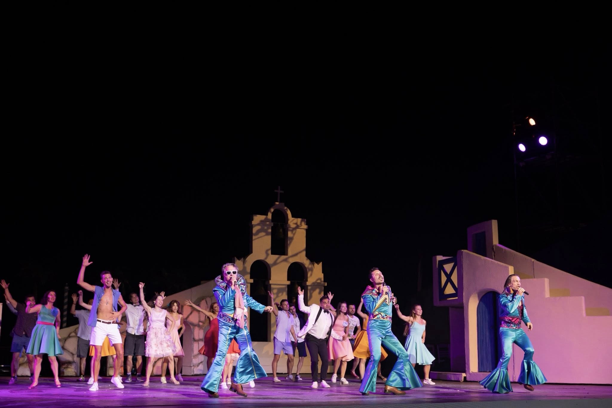 Снимка: MAMMA MIA! - Musical by Benny Andersson, Björn Ulvaeus, Director Plamen Kartaloff