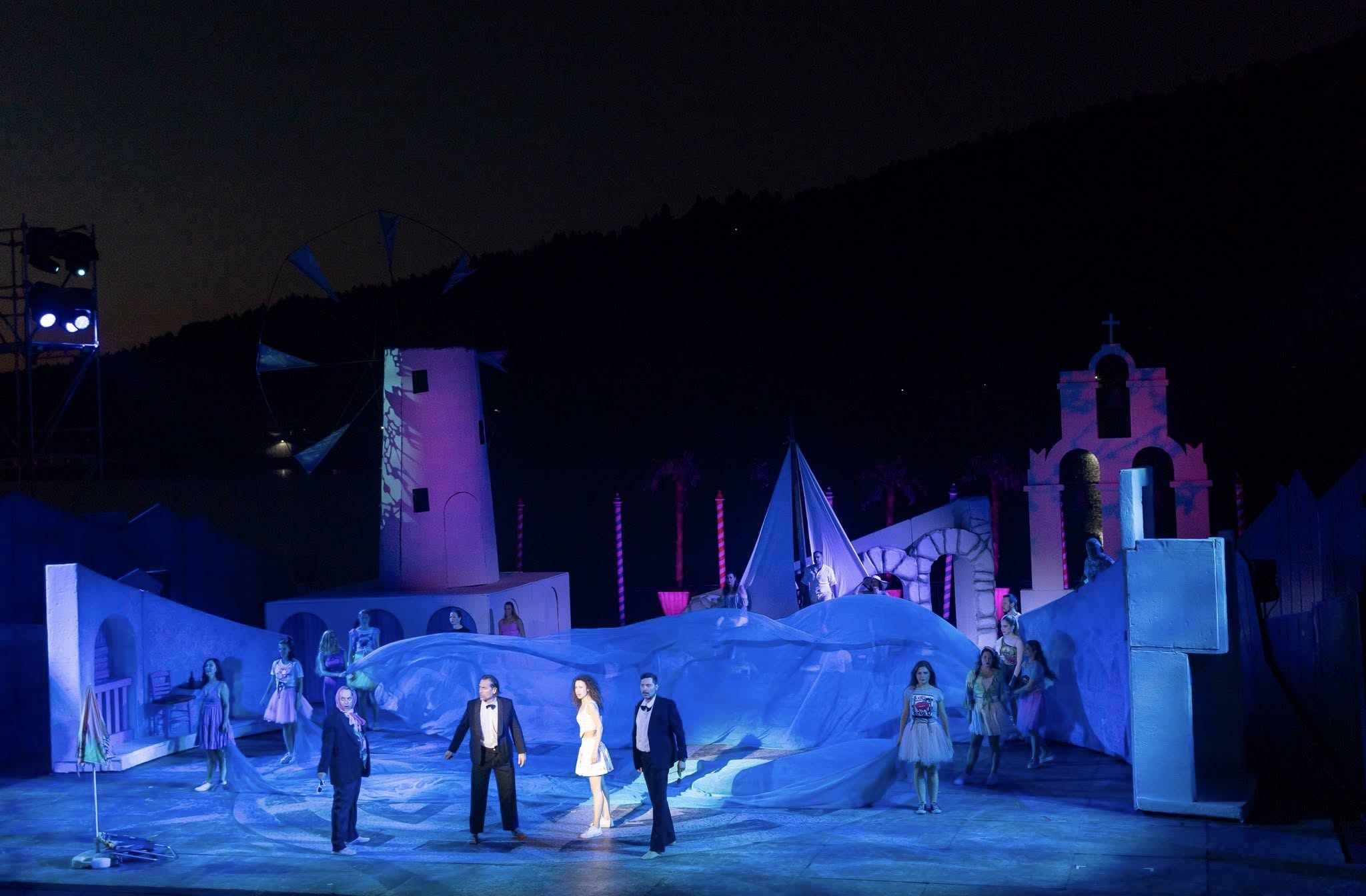 Photo: MAMMA MIA! - Musical by Benny Andersson, Björn Ulvaeus, Director Plamen Kartaloff