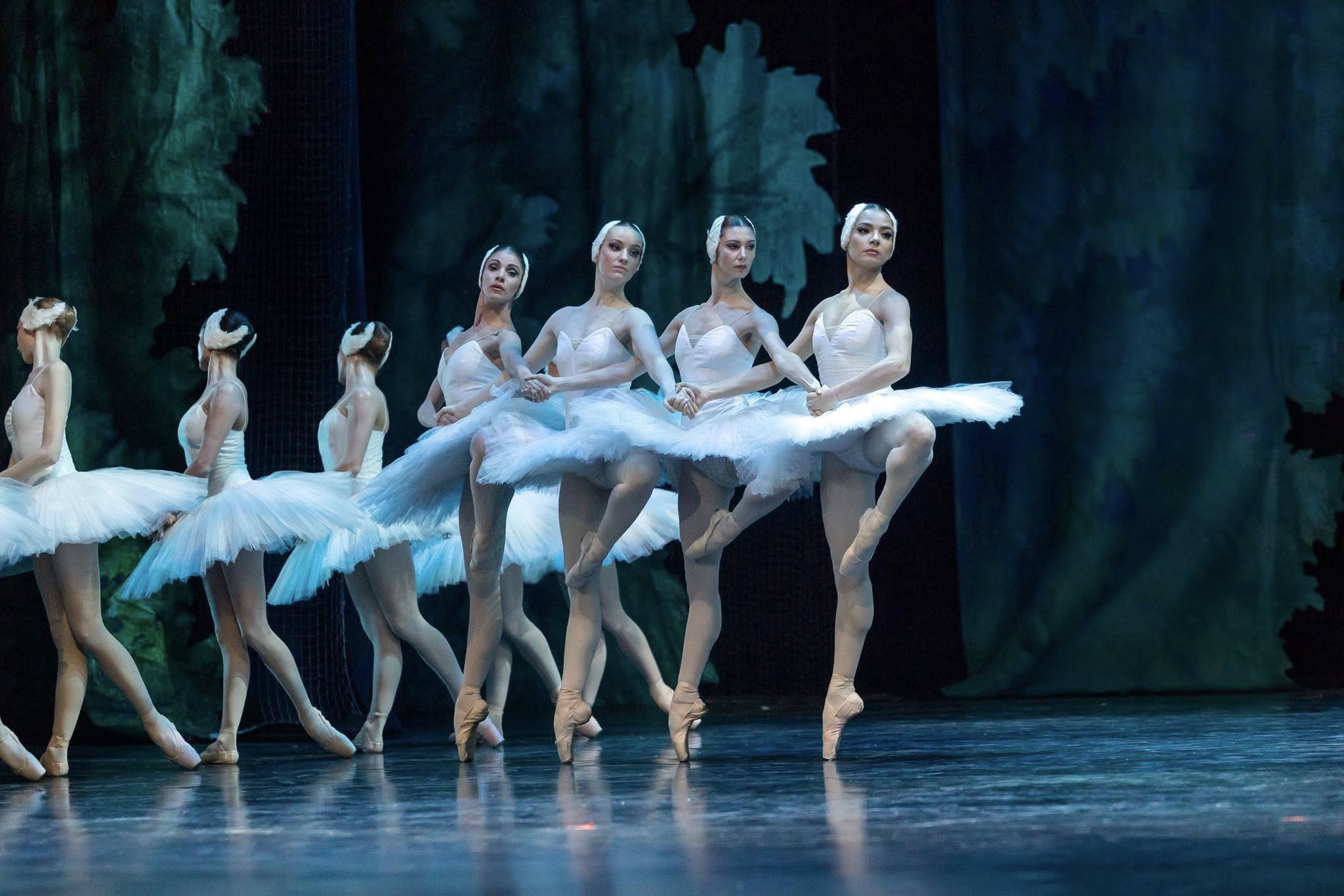 Снимка: „Лебедово езеро“ от П. И. Чайковски