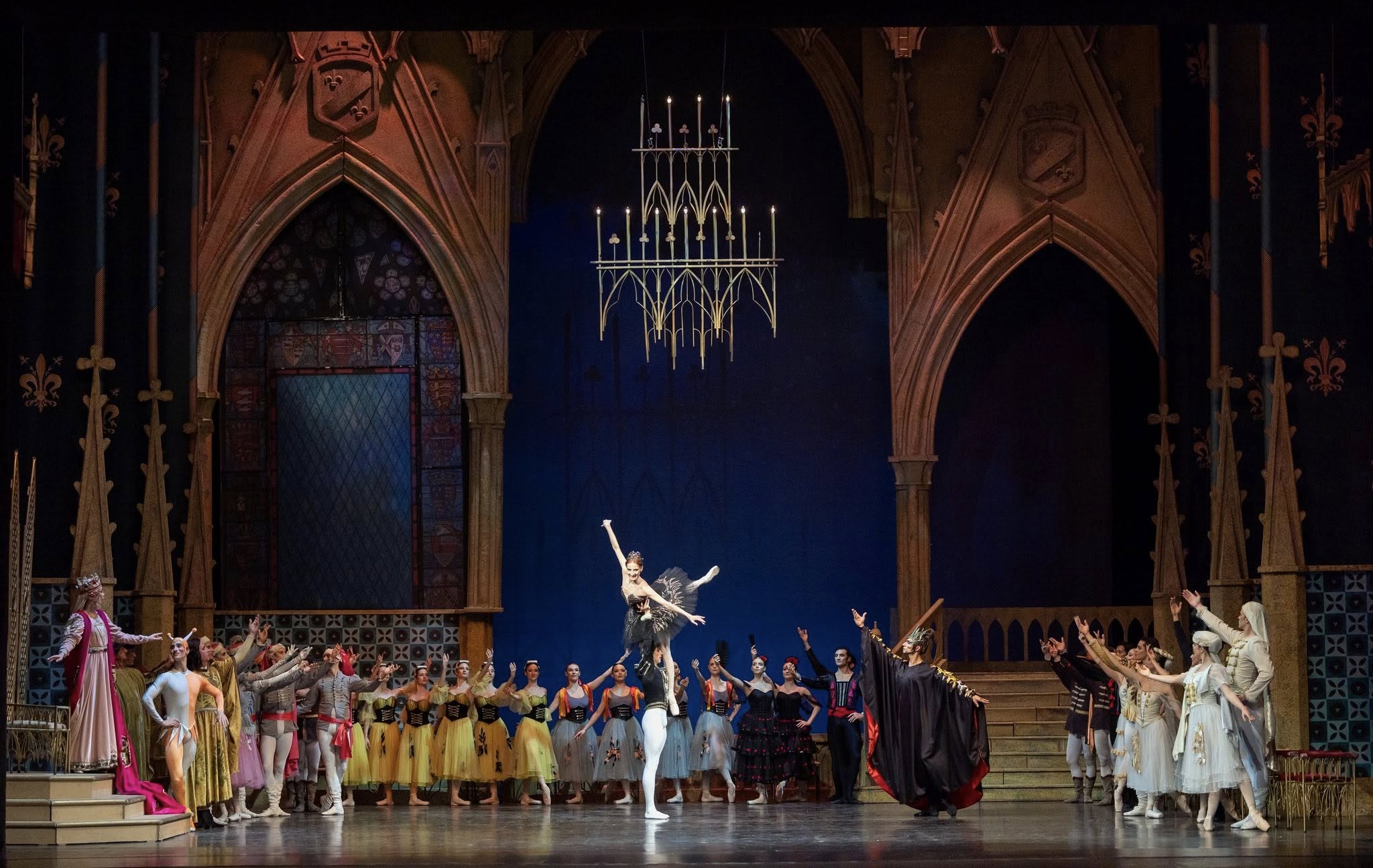 Снимка: ЛЕБЕДОВО ЕЗЕРО / SWAN LAKE by Pyotr Ilyich Tchaikovsky