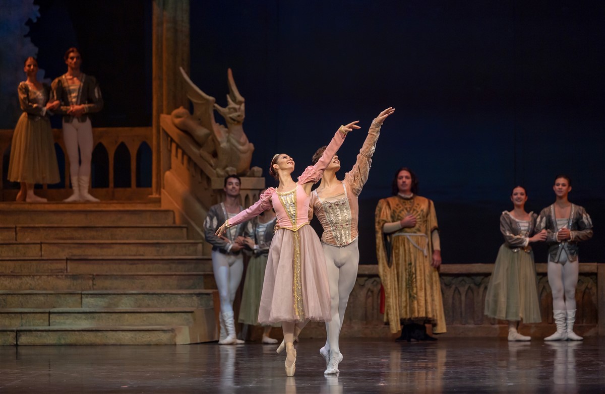 Photo: ЛЕБЕДОВО ЕЗЕРО / SWAN LAKE by Pyotr Ilyich Tchaikovsky