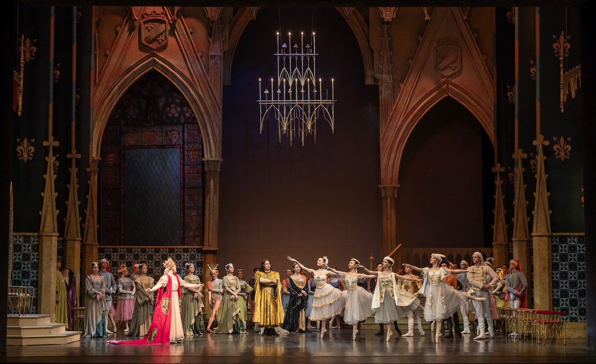 Photo: ЛЕБЕДОВО ЕЗЕРО / SWAN LAKE by Pyotr Ilyich Tchaikovsky