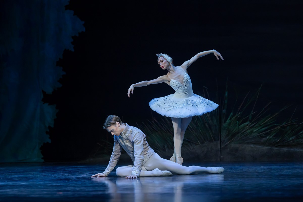 Photo: ЛЕБЕДОВО ЕЗЕРО / SWAN LAKE by Pyotr Ilyich Tchaikovsky