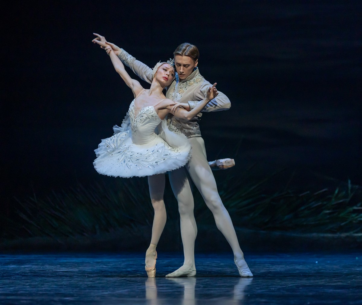 Photo: ЛЕБЕДОВО ЕЗЕРО / SWAN LAKE by Pyotr Ilyich Tchaikovsky