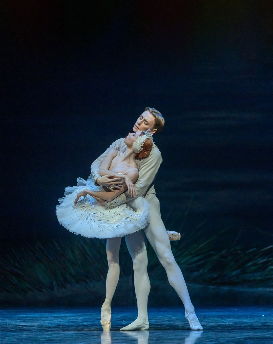 Photo: ЛЕБЕДОВО ЕЗЕРО / SWAN LAKE by Pyotr Ilyich Tchaikovsky