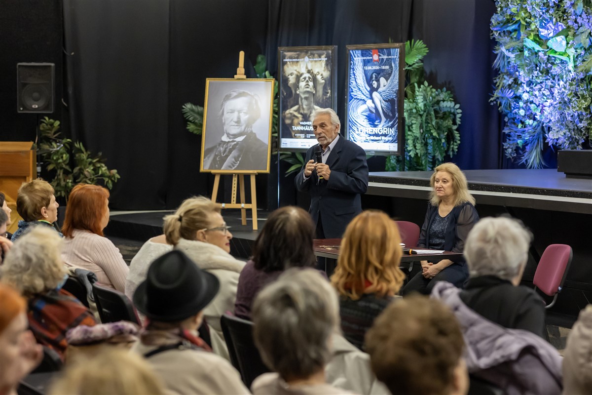 Снимка: Първа среща с публиката за новия сезон