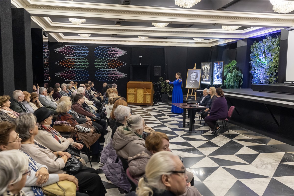 Снимка: Първа среща с публиката за новия сезон