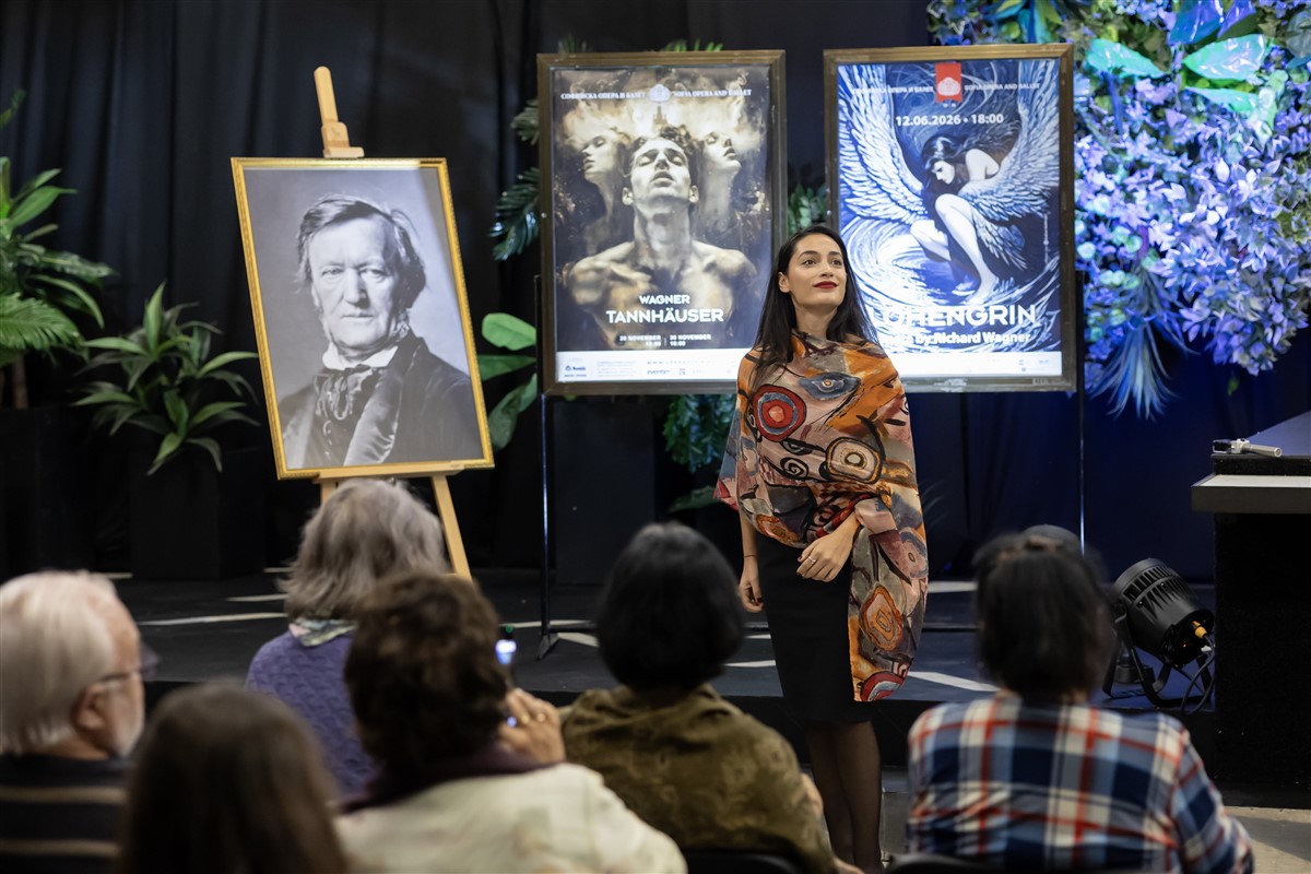 Снимка: Първа среща с публиката за новия сезон