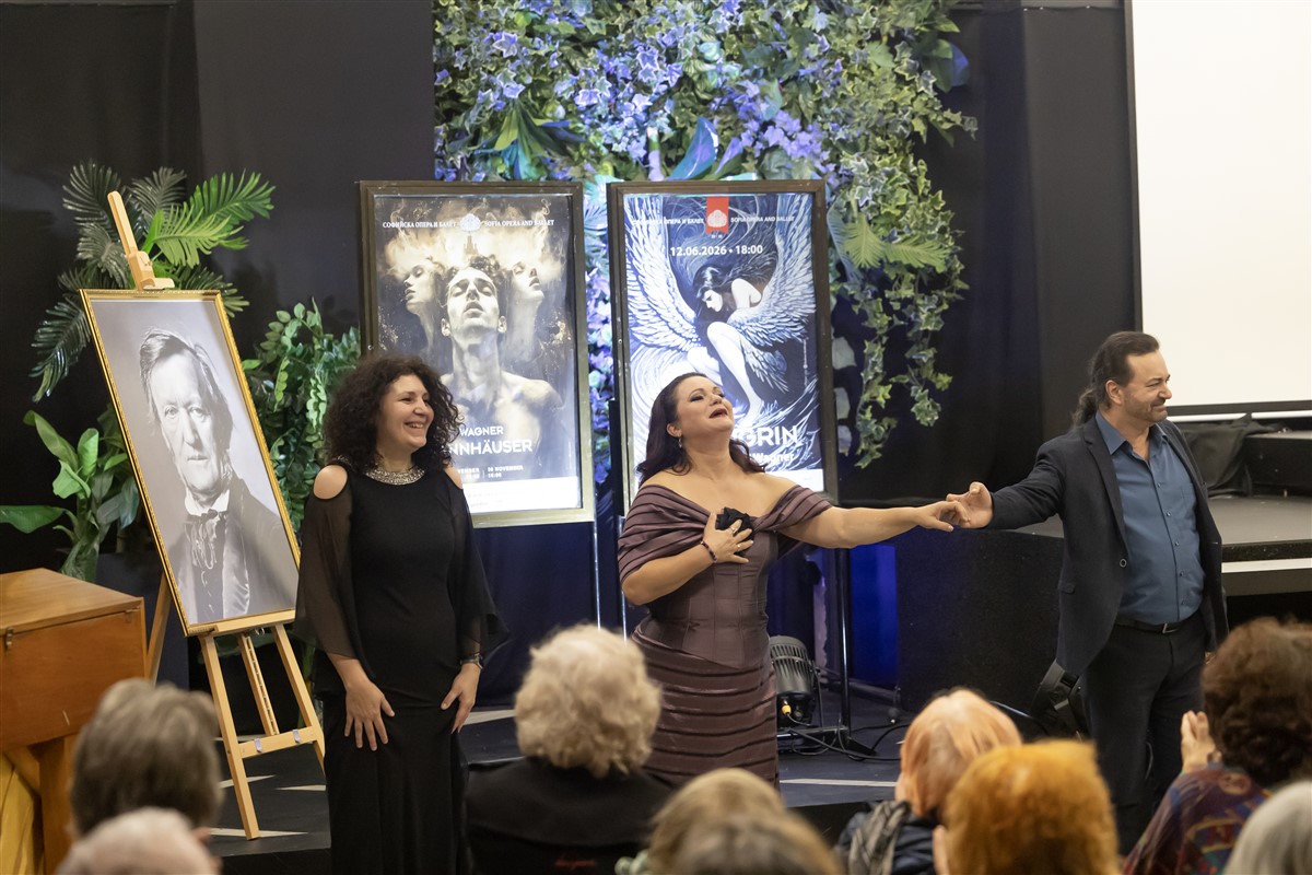 Снимка: Първа среща с публиката за новия сезон