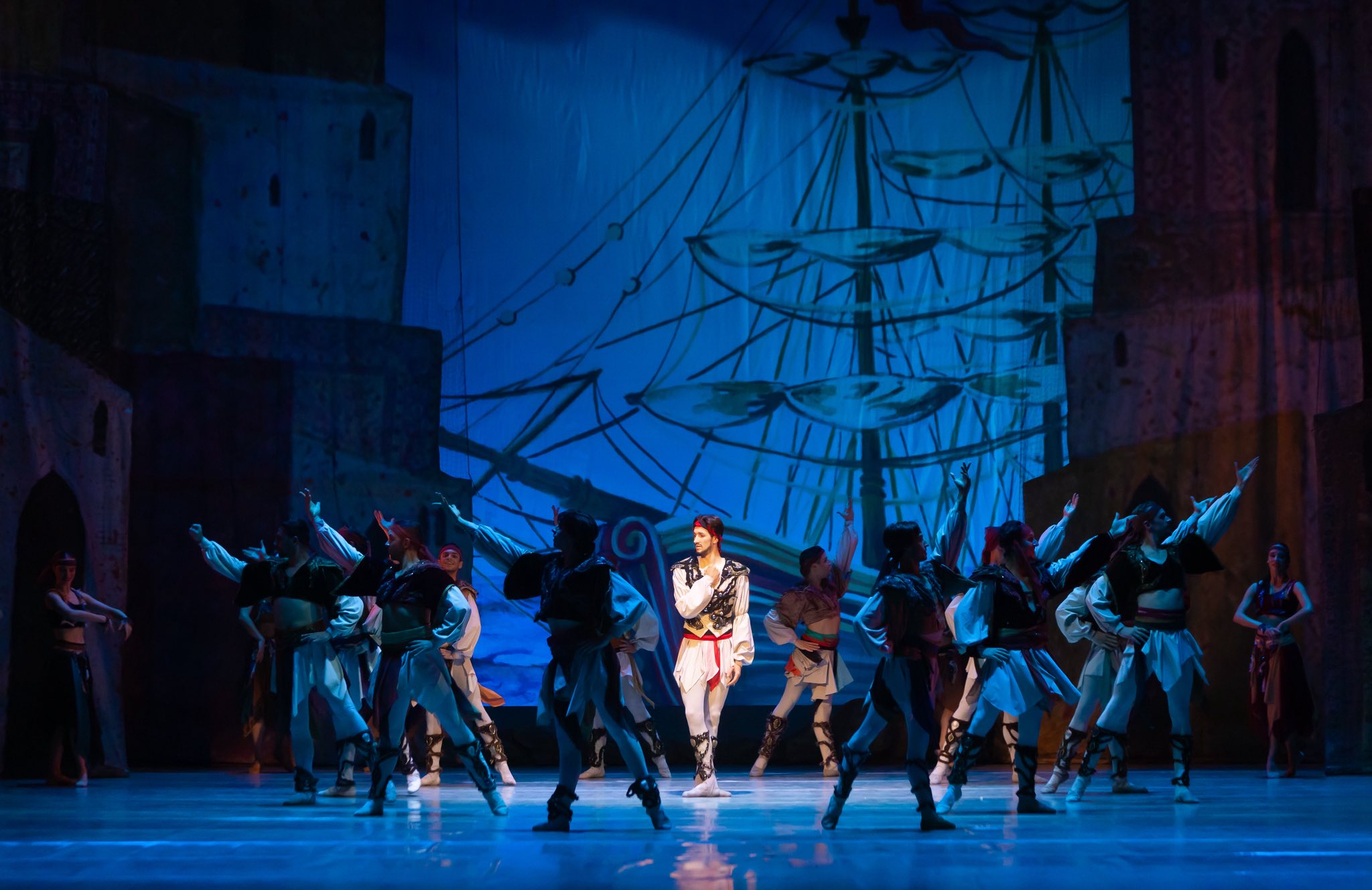 Снимка: КОРСАР / LE CORSAIRE Ballet by Adolphe Adam