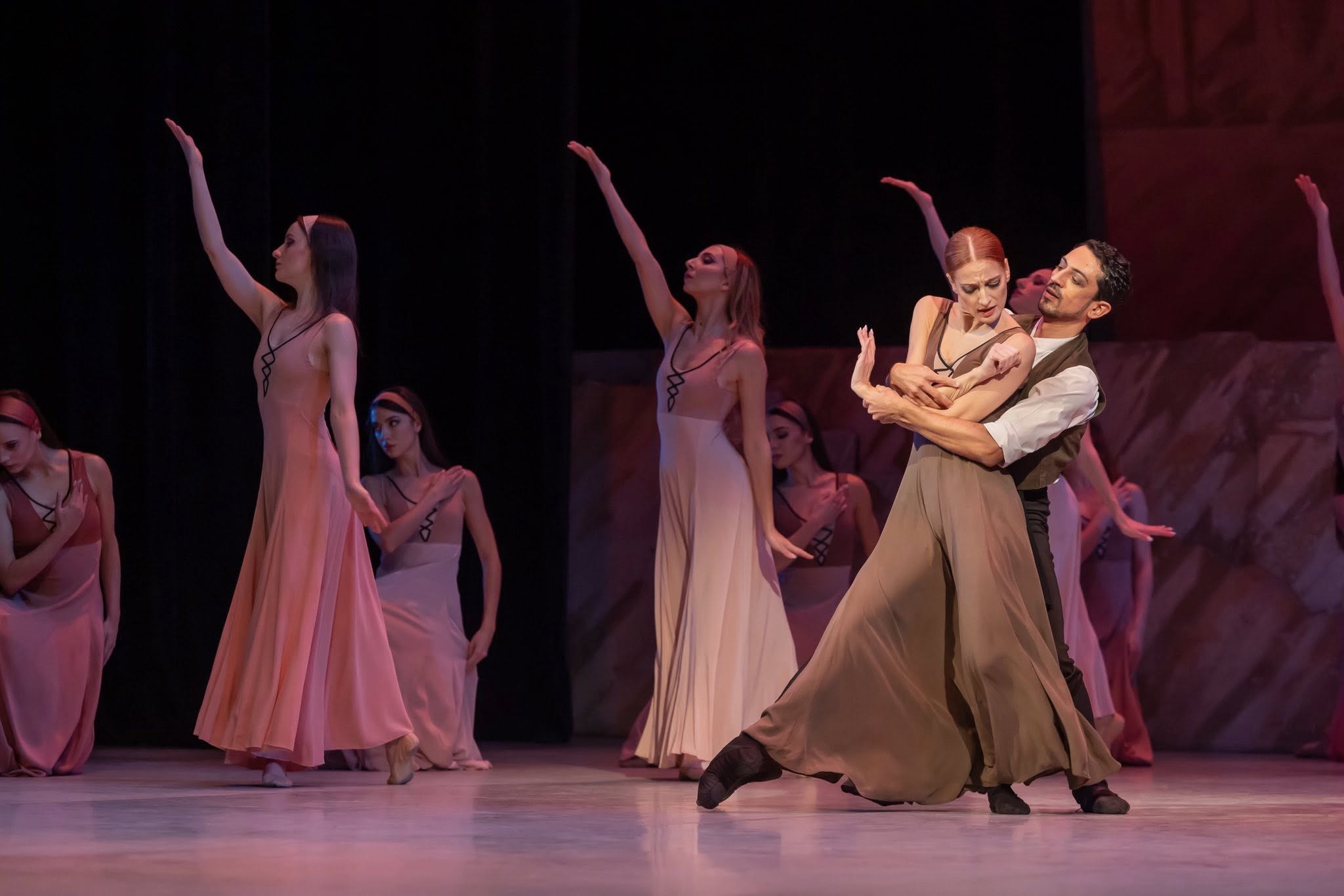 Снимка: ЗОРБА ГЪРКЪТ / ZORBA THE GREEK Ballet by Mikis Theodorakis