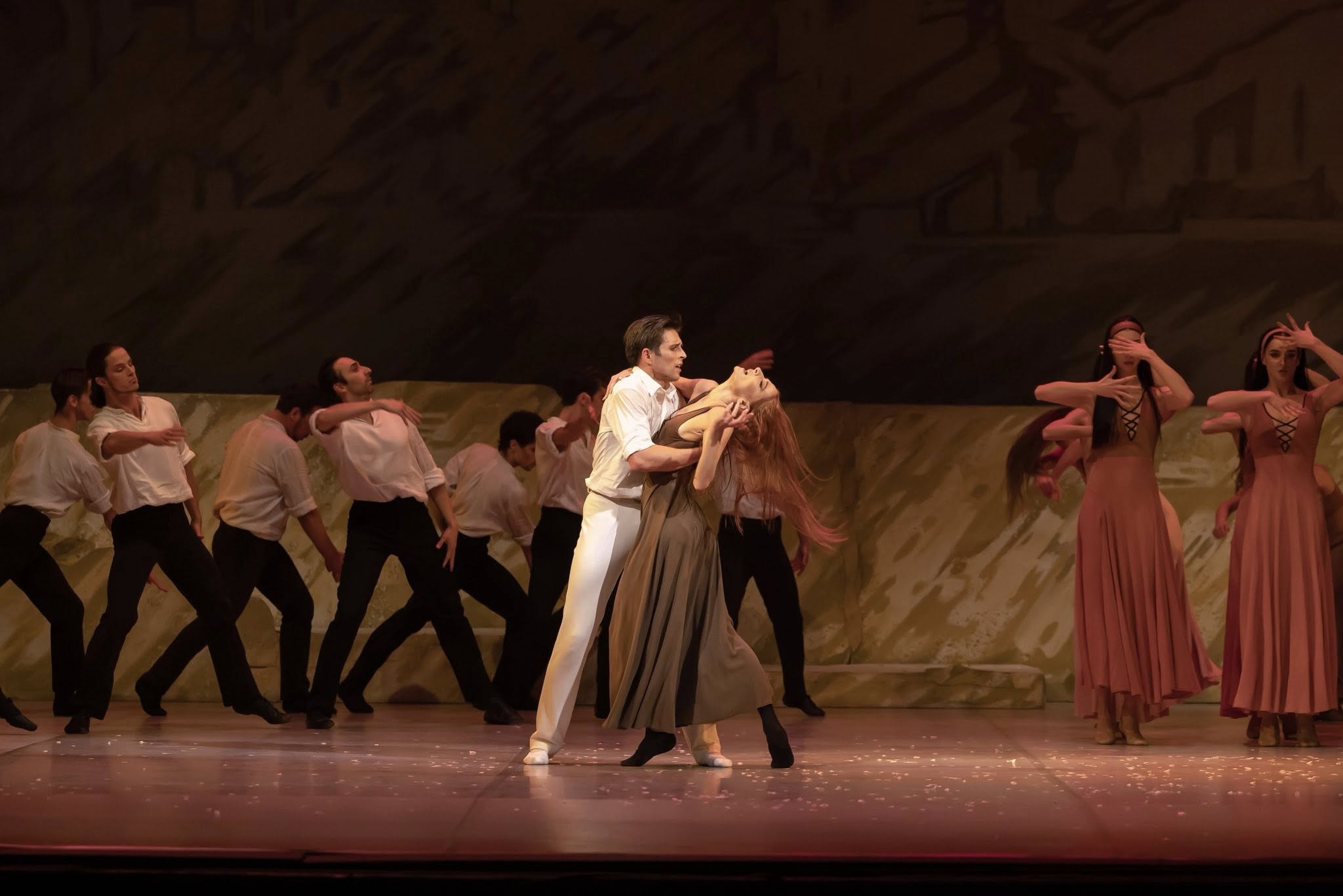 Снимка: ЗОРБА ГЪРКЪТ / ZORBA THE GREEK Ballet by Mikis Theodorakis