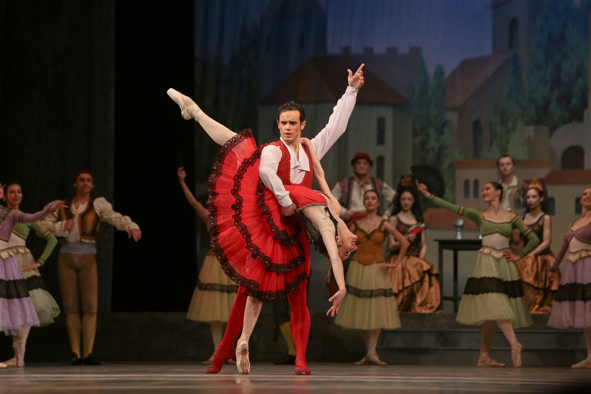 Снимка: ДОН КИХОТ / DON QUIXOTE Ballet by Ludwig Minkus