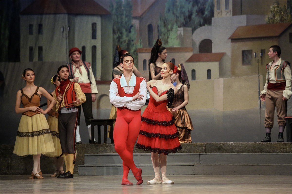 Снимка: ДОН КИХОТ / DON QUIXOTE Ballet by Ludwig Minkus