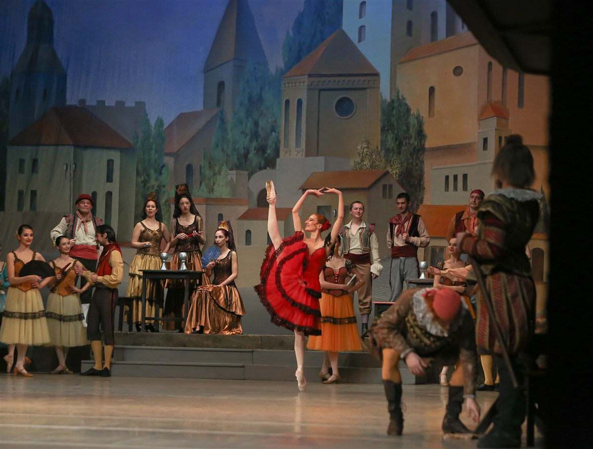 Снимка: ДОН КИХОТ / DON QUIXOTE Ballet by Ludwig Minkus