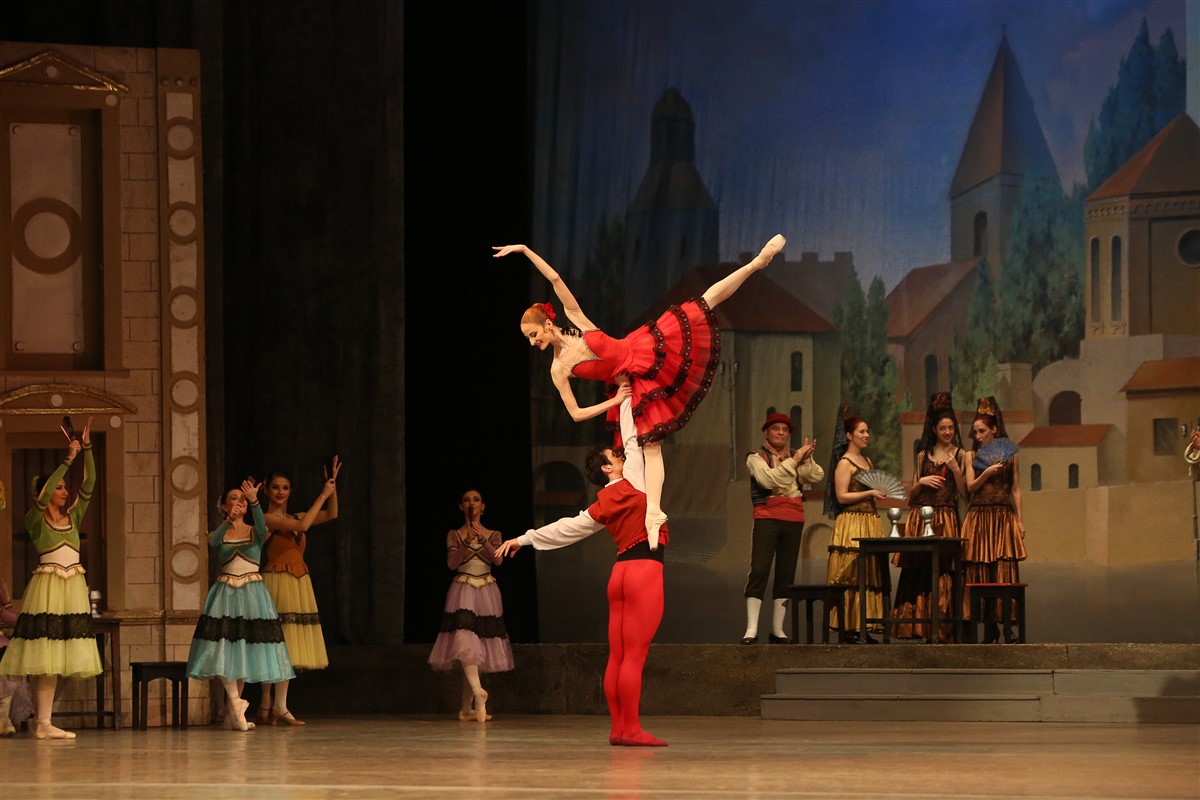 Снимка: ДОН КИХОТ / DON QUIXOTE Ballet by Ludwig Minkus