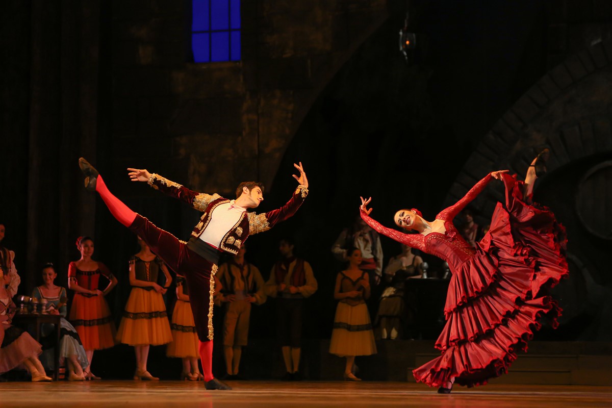 Снимка: ДОН КИХОТ / DON QUIXOTE Ballet by Ludwig Minkus