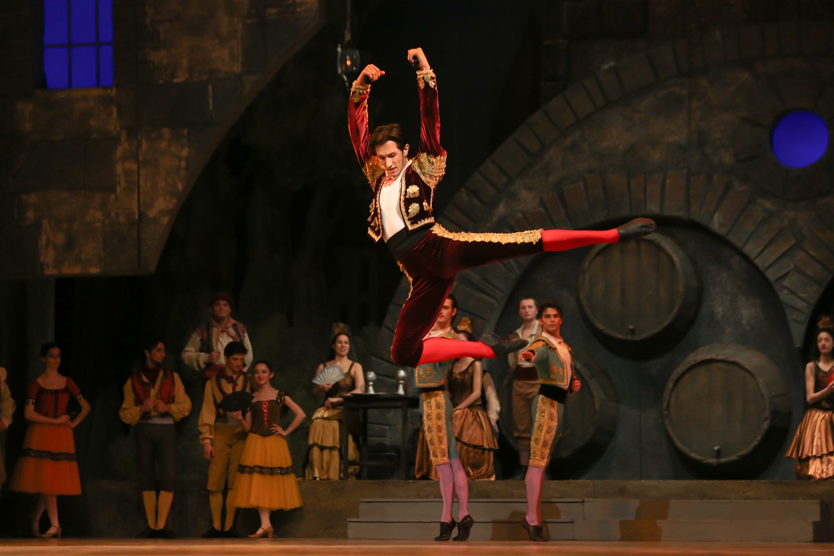 Снимка: ДОН КИХОТ / DON QUIXOTE Ballet by Ludwig Minkus