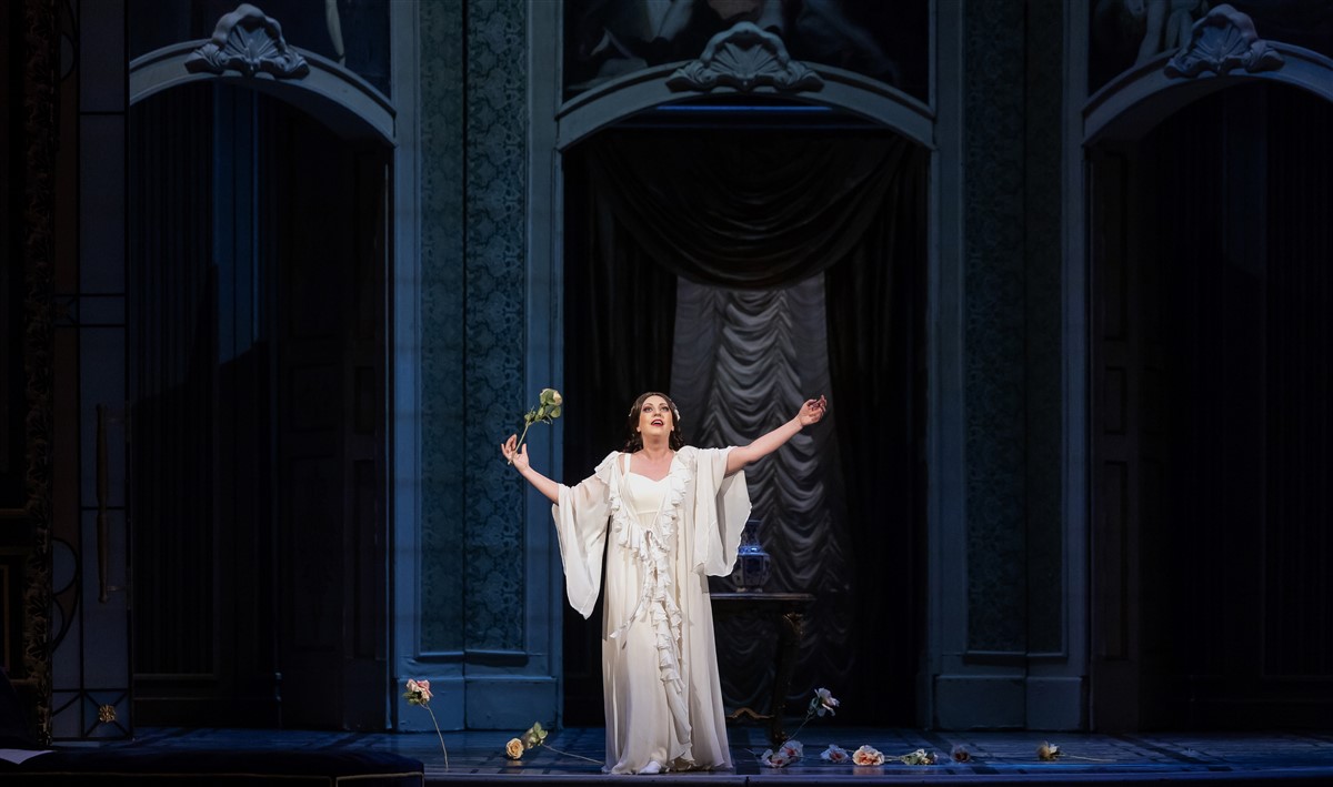 Снимка: ТРАВИАТА / LA TRAVIATA by Giuseppe Verdi
