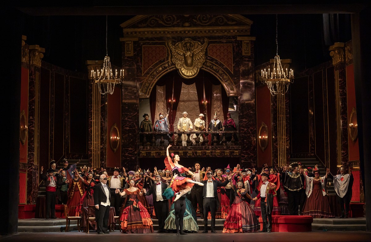 Снимка: ТРАВИАТА / LA TRAVIATA by Giuseppe Verdi