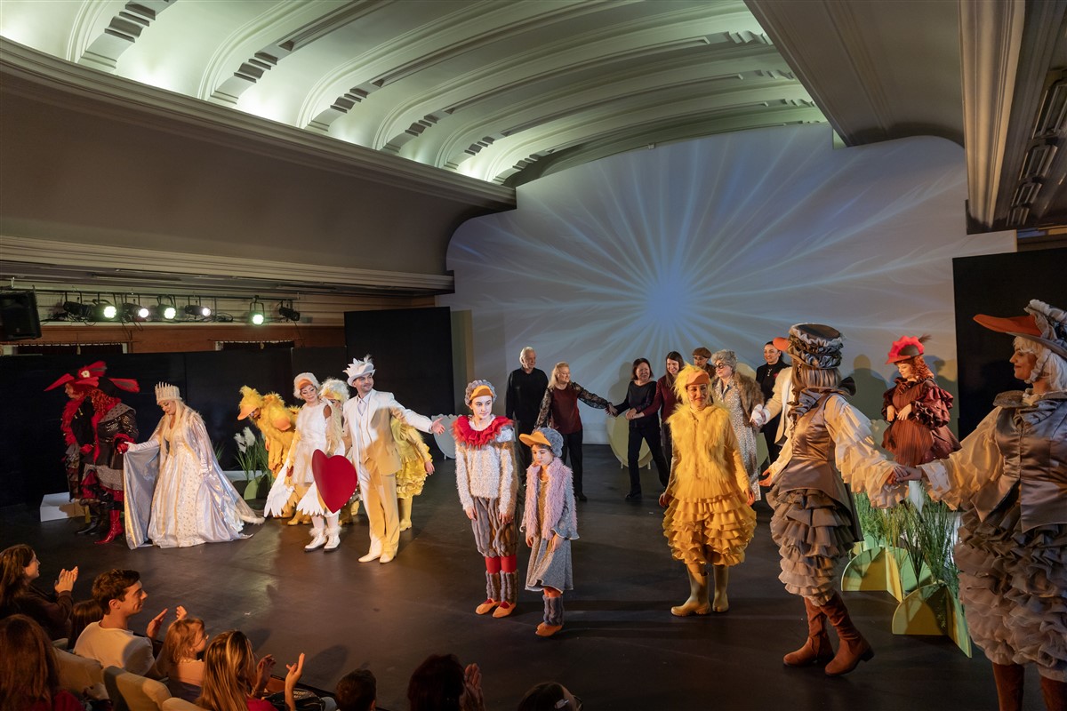 Снимка: ГРОЗНОТО ПАТЕНЦЕ / THE UGLY DUCKLING