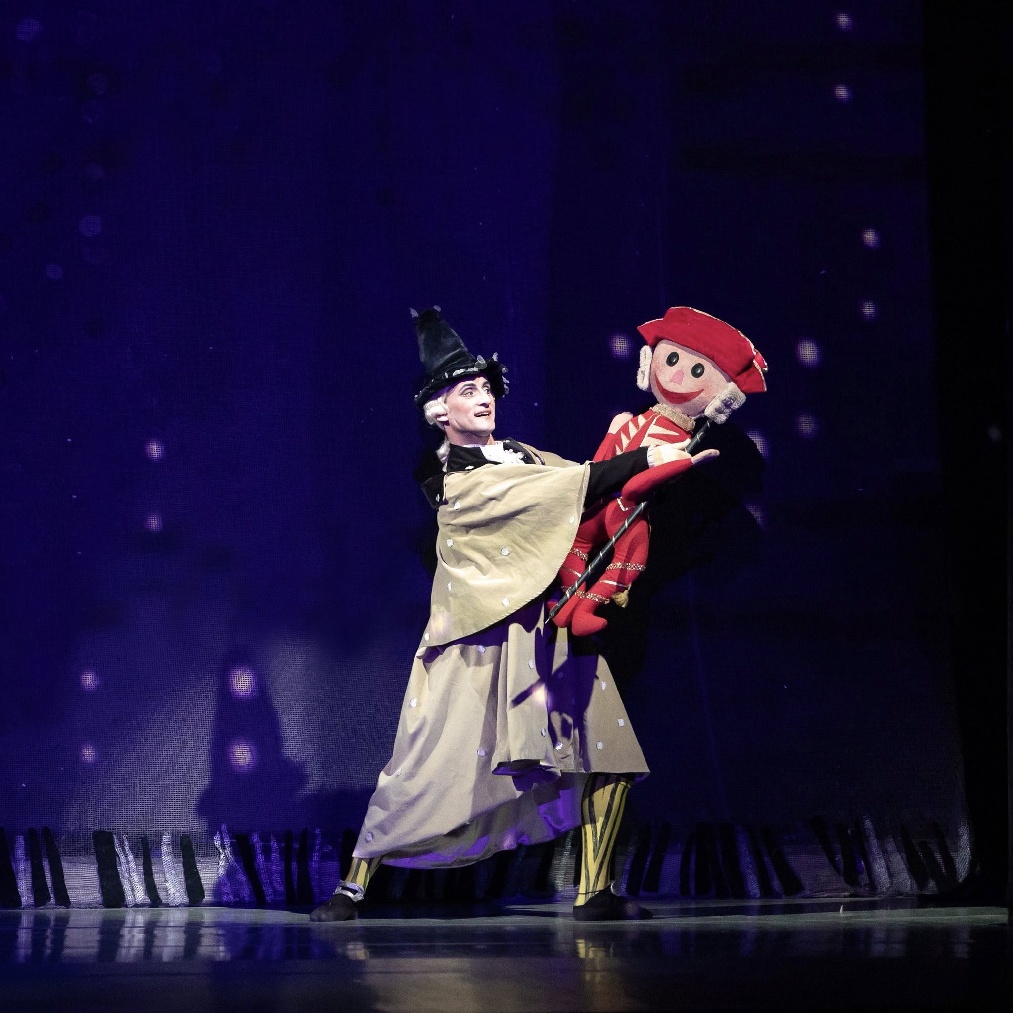 Снимка: ЛЕШНИКОТРОШАЧКАТА / THE NUTCRACKER by Pyotr Ilyich Tchaikovsky