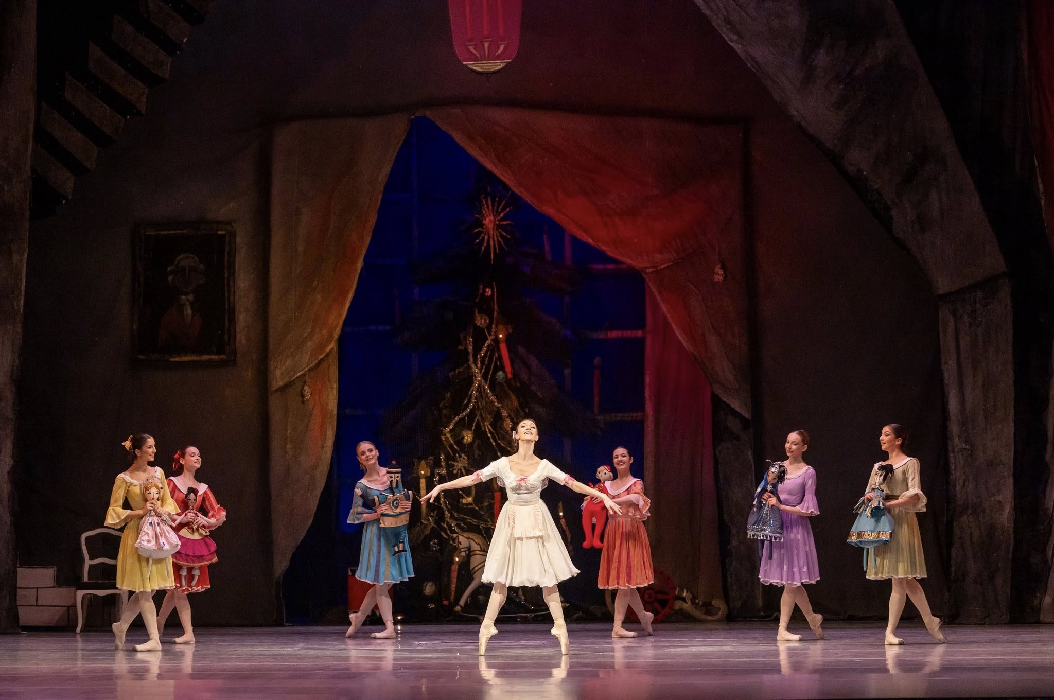 Снимка: ЛЕШНИКОТРОШАЧКАТА / THE NUTCRACKER by Pyotr Ilyich Tchaikovsky