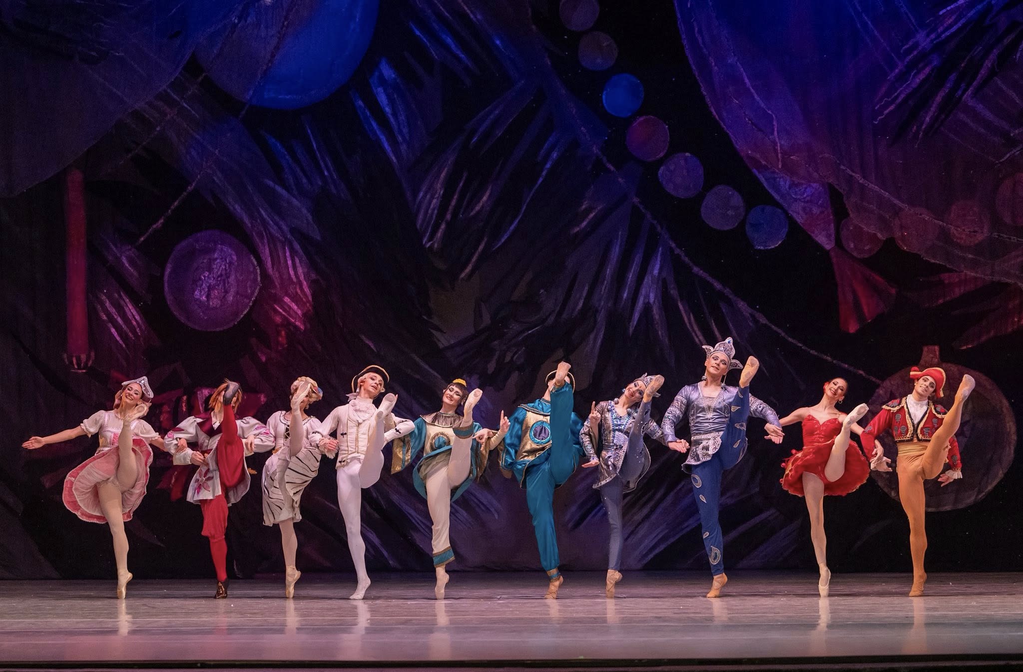 Снимка: ЛЕШНИКОТРОШАЧКАТА / THE NUTCRACKER by Pyotr Ilyich Tchaikovsky