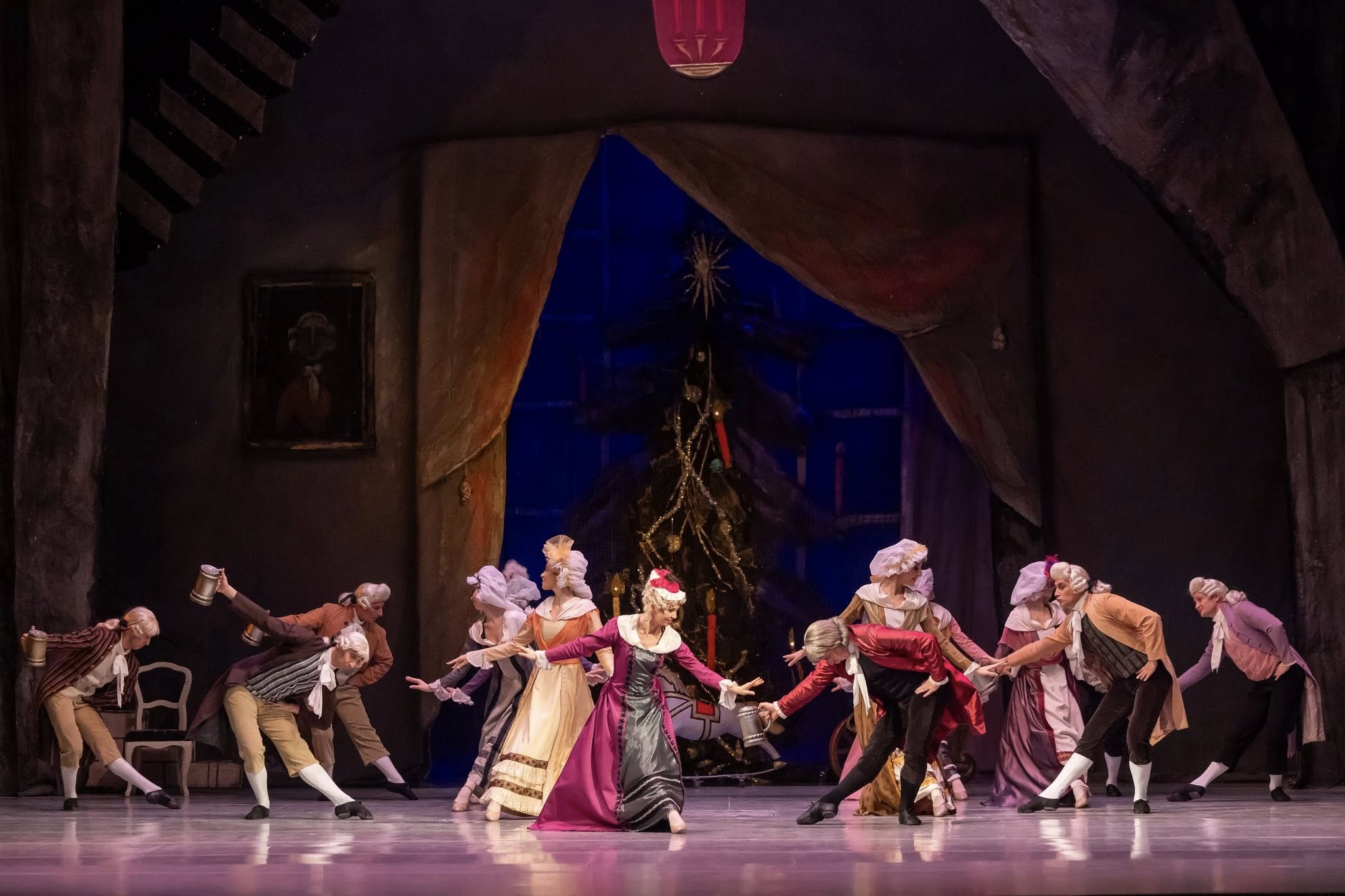 Снимка: ЛЕШНИКОТРОШАЧКАТА / THE NUTCRACKER by Pyotr Ilyich Tchaikovsky