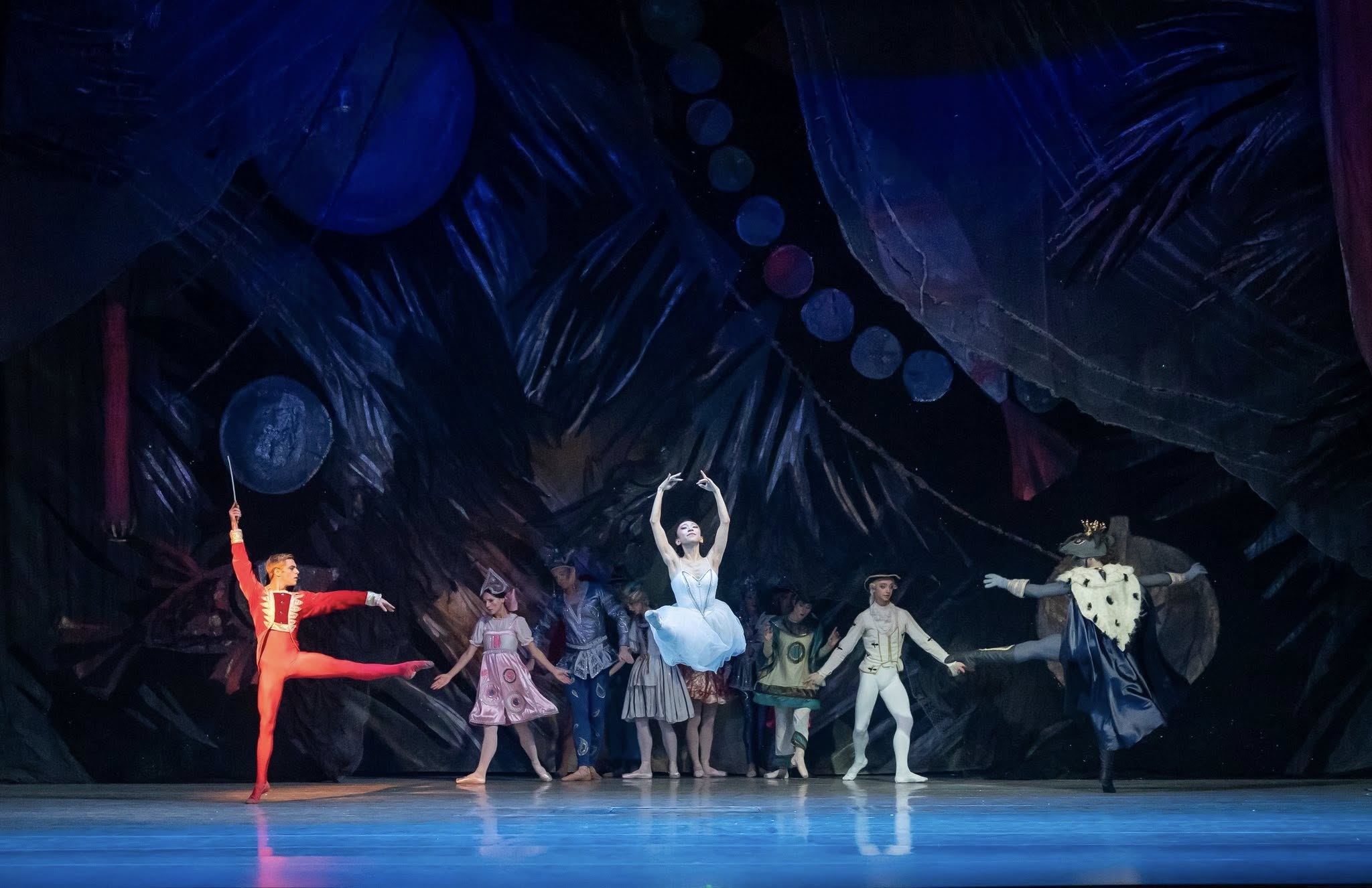 Снимка: ЛЕШНИКОТРОШАЧКАТА / THE NUTCRACKER by Pyotr Ilyich Tchaikovsky