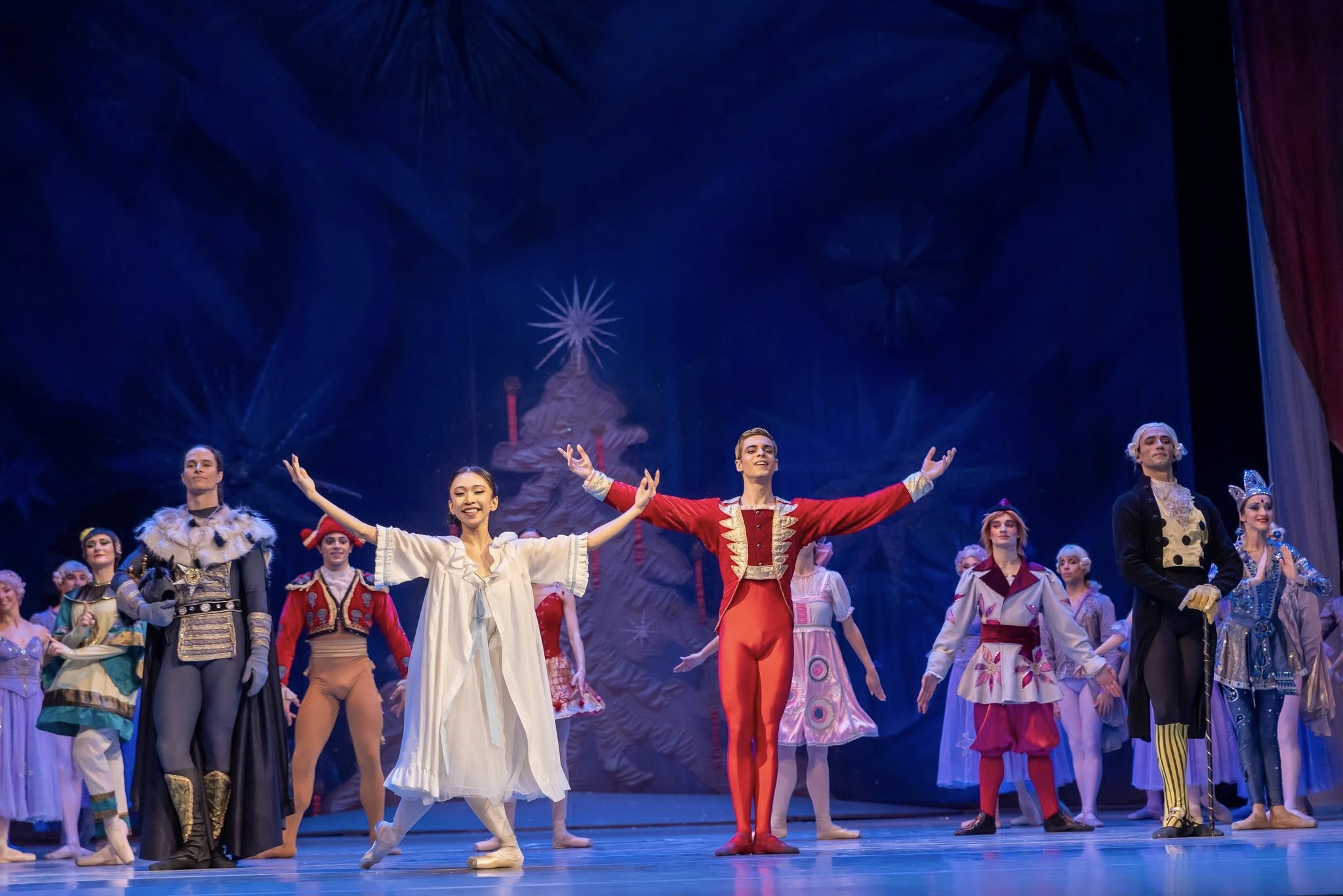 Снимка: ЛЕШНИКОТРОШАЧКАТА / THE NUTCRACKER by Pyotr Ilyich Tchaikovsky