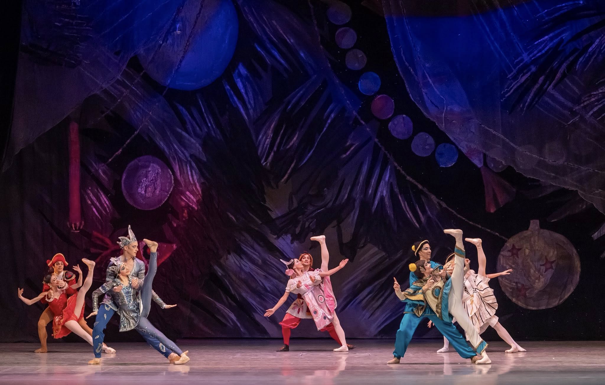 Снимка: ЛЕШНИКОТРОШАЧКАТА / THE NUTCRACKER by Pyotr Ilyich Tchaikovsky