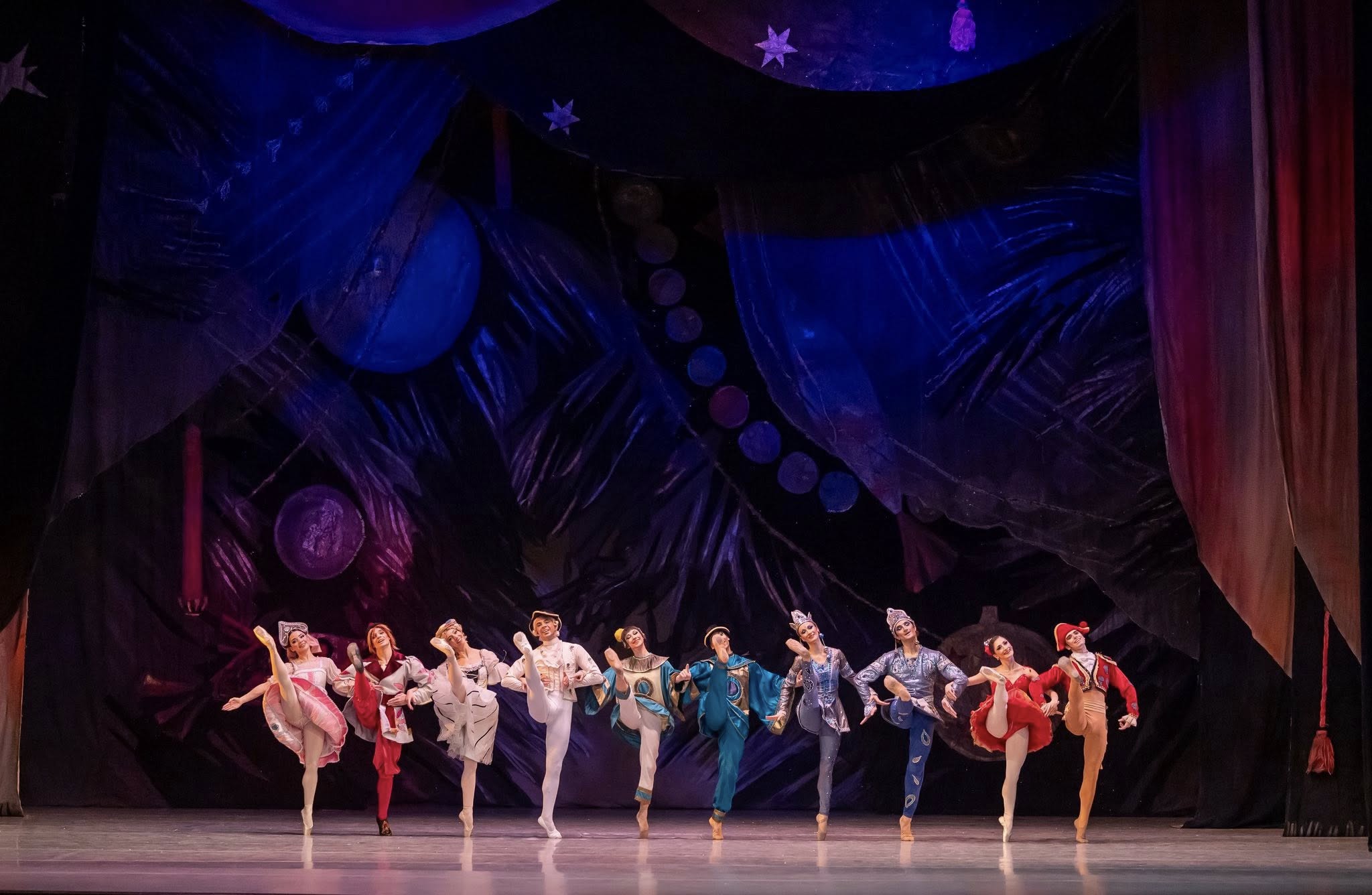 Снимка: ЛЕШНИКОТРОШАЧКАТА / THE NUTCRACKER by Pyotr Ilyich Tchaikovsky