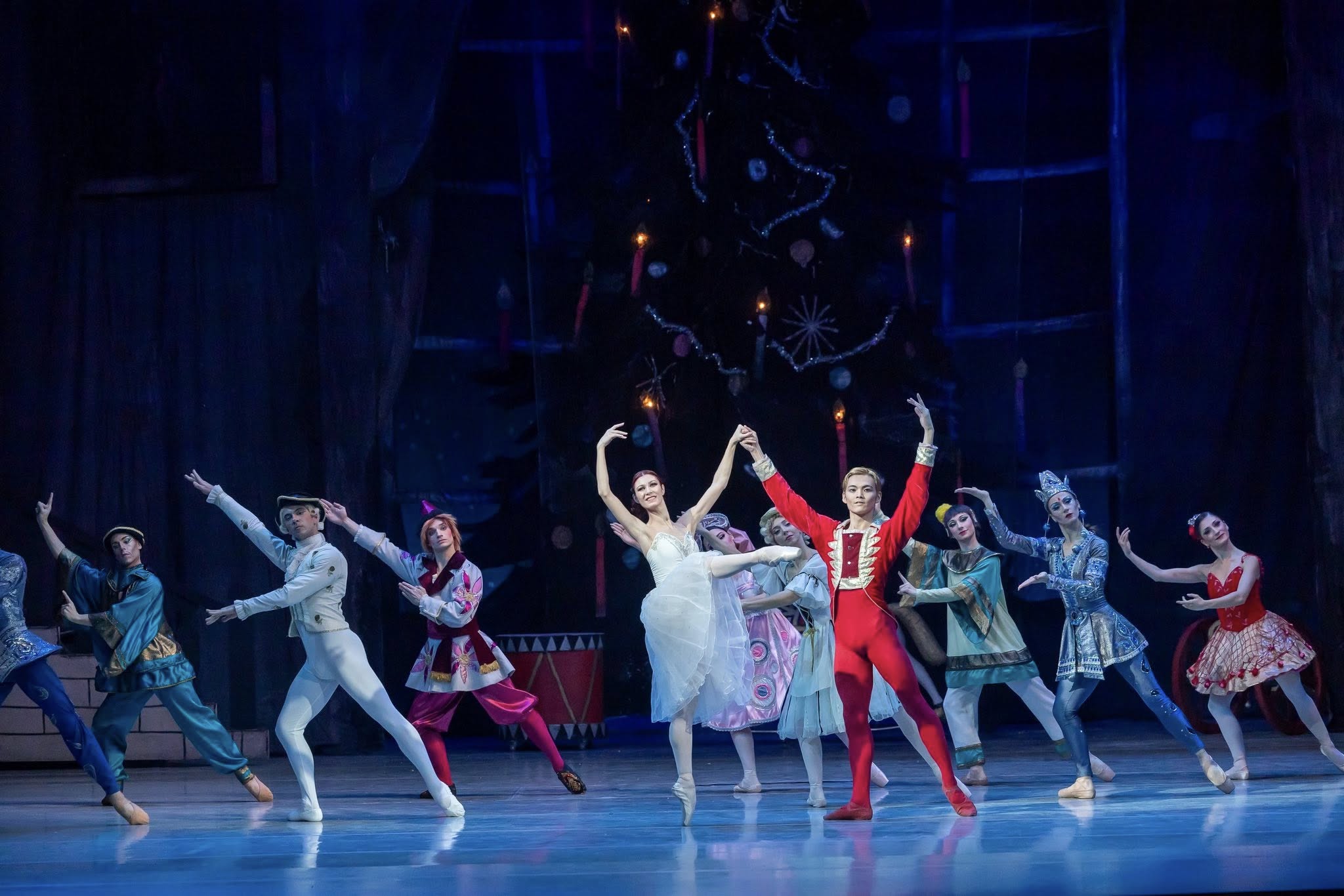 Снимка: ЛЕШНИКОТРОШАЧКАТА / THE NUTCRACKER by Pyotr Ilyich Tchaikovsky