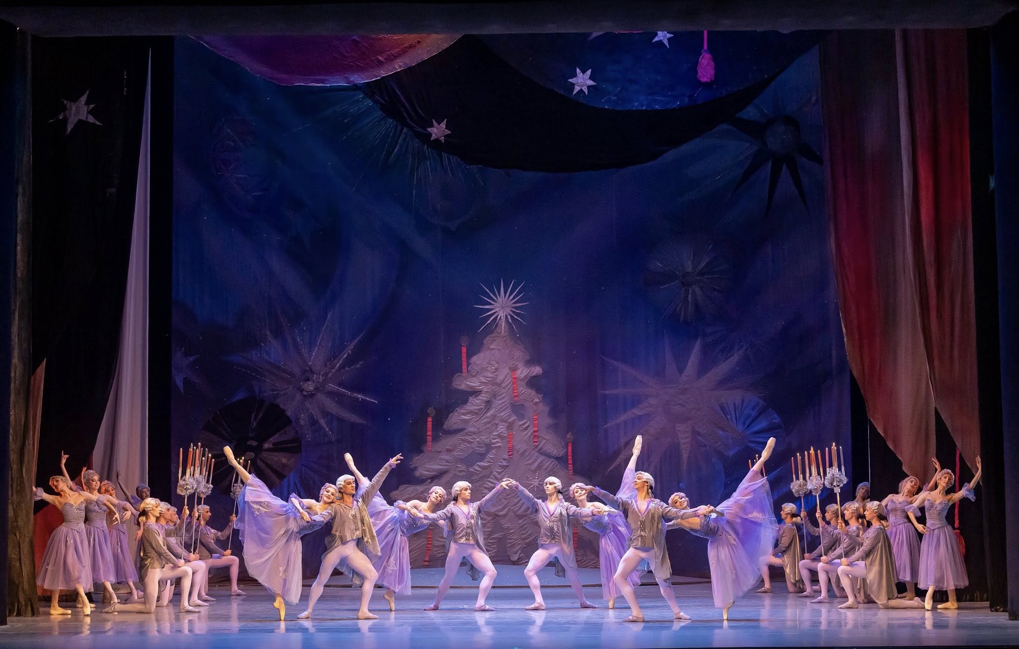 Снимка: ЛЕШНИКОТРОШАЧКАТА / THE NUTCRACKER by Pyotr Ilyich Tchaikovsky