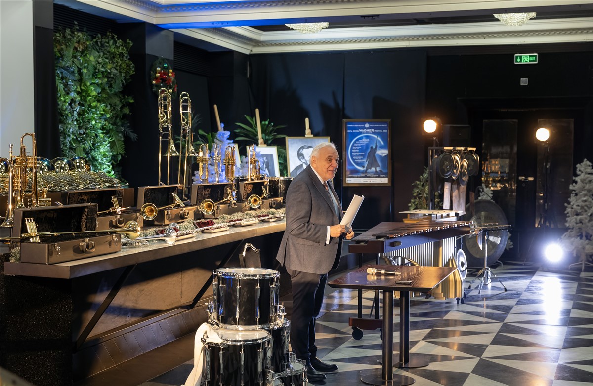 Ролс-ройсовeте на Софийската опера