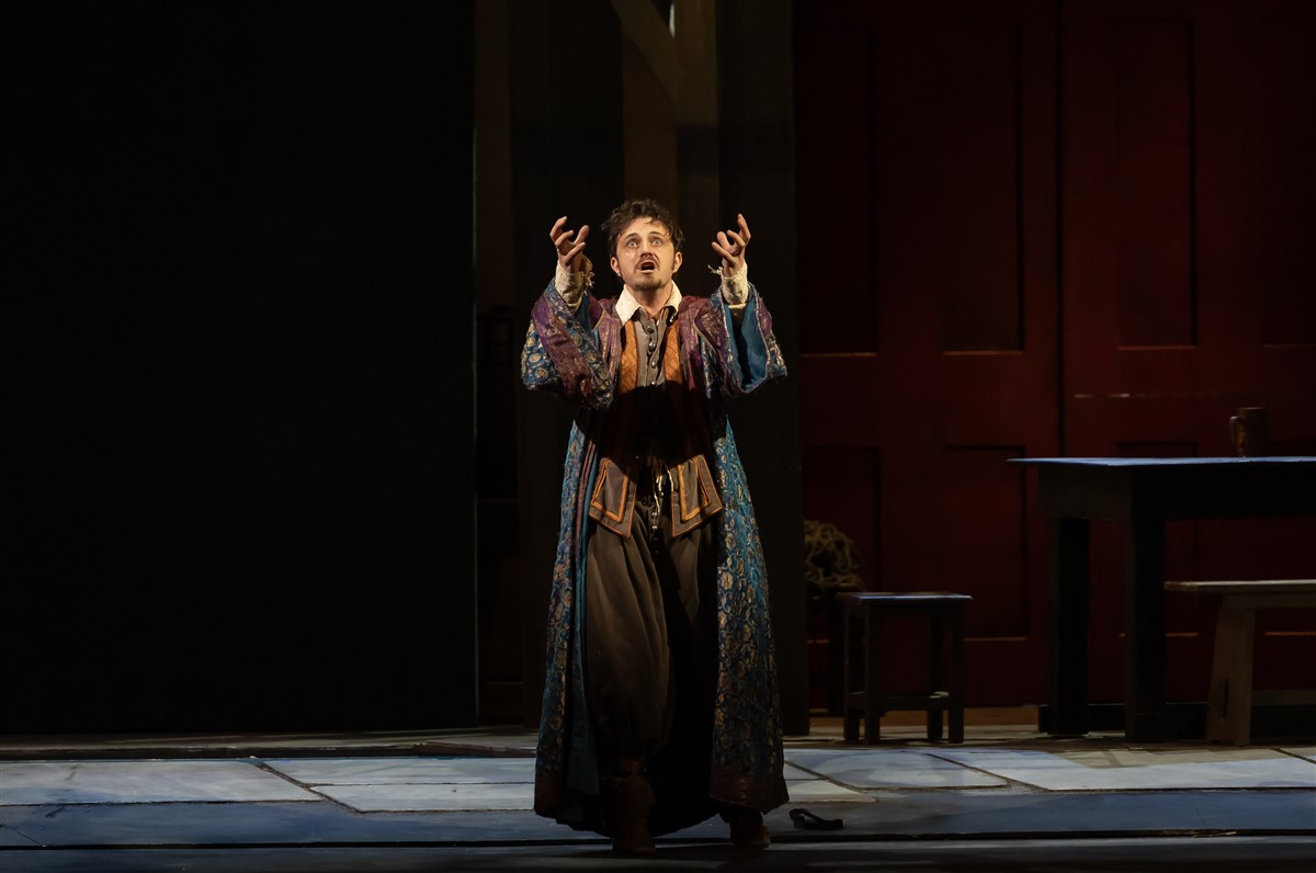 Photo: ФАЛСТАФ / FALSTAFF Opera by Giuseppe Verdi