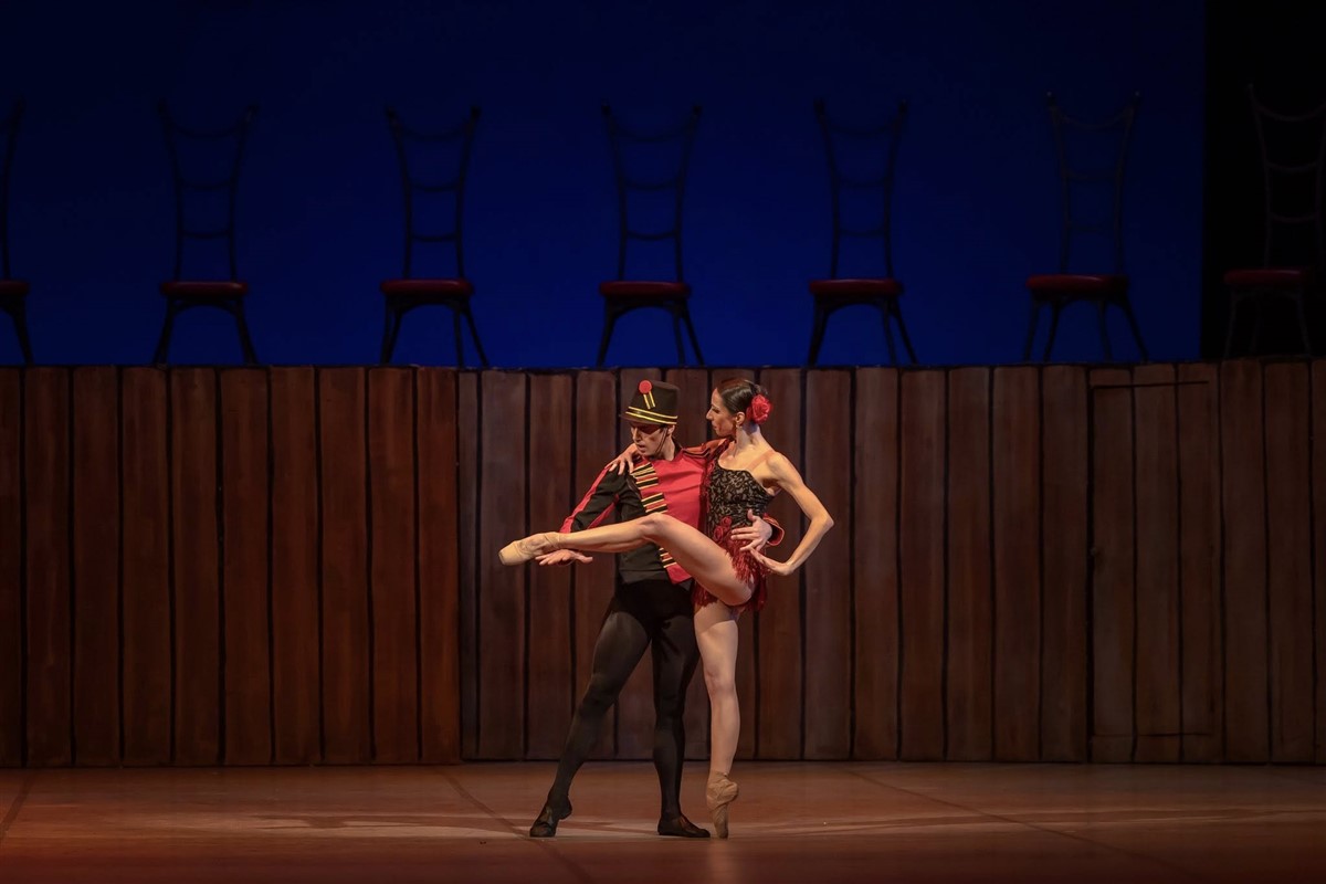 Снимка: КАРМЕН-СЮИТА, ПАХИТА / CARMEN SUITE, PAQUITA